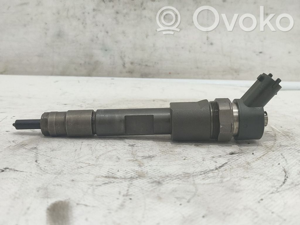 Inyector de combustible   1531067JG0000