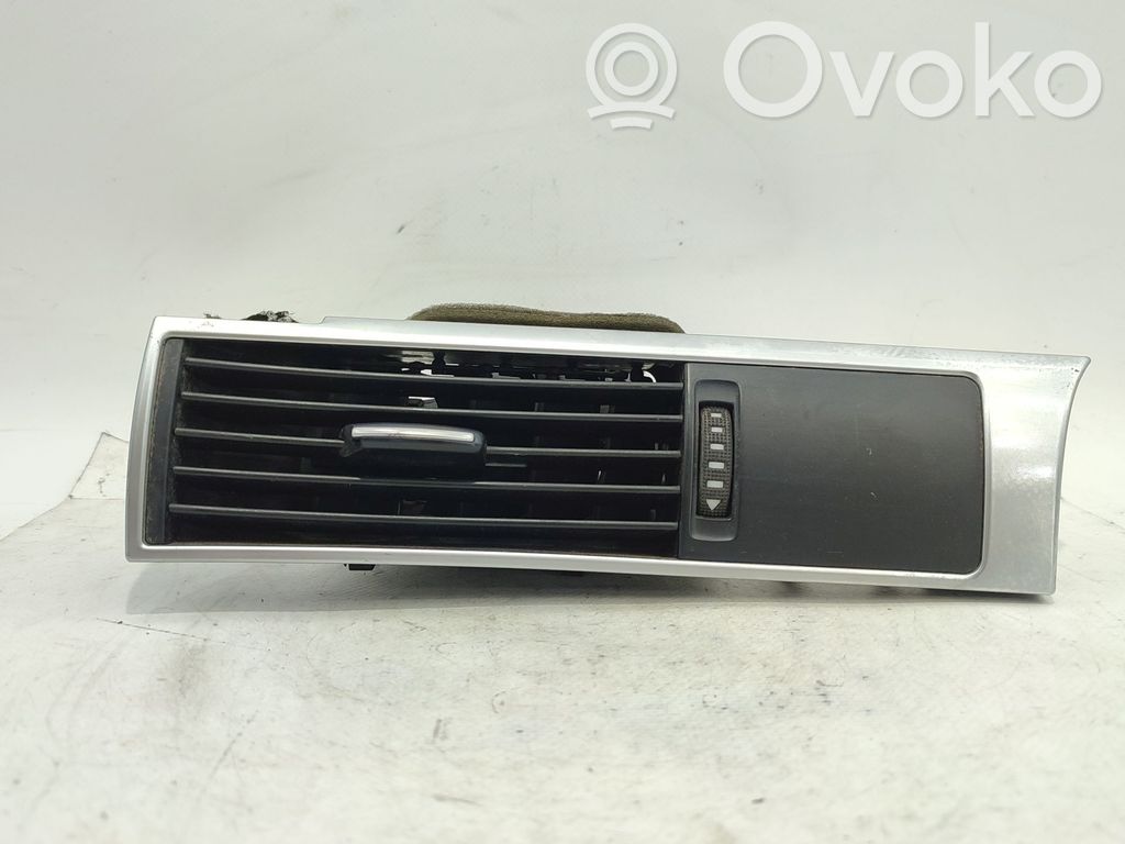 Grilă ventilație centrală   4F1820901D,4F1820901D