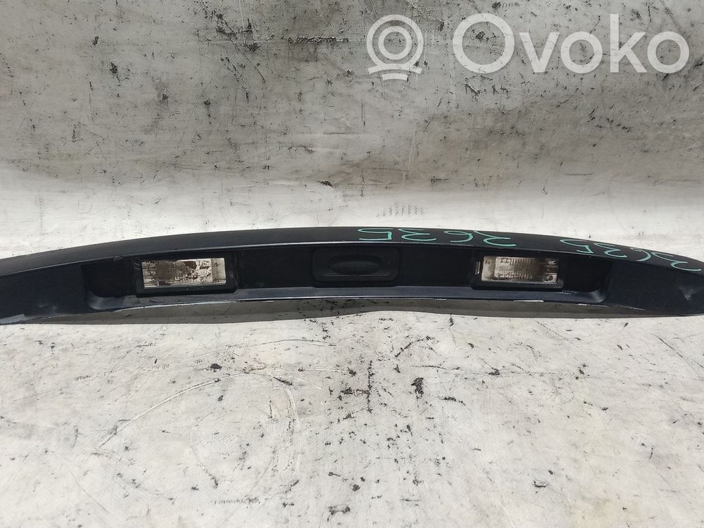 Renault Clio III Manecilla externa puerta trasera 