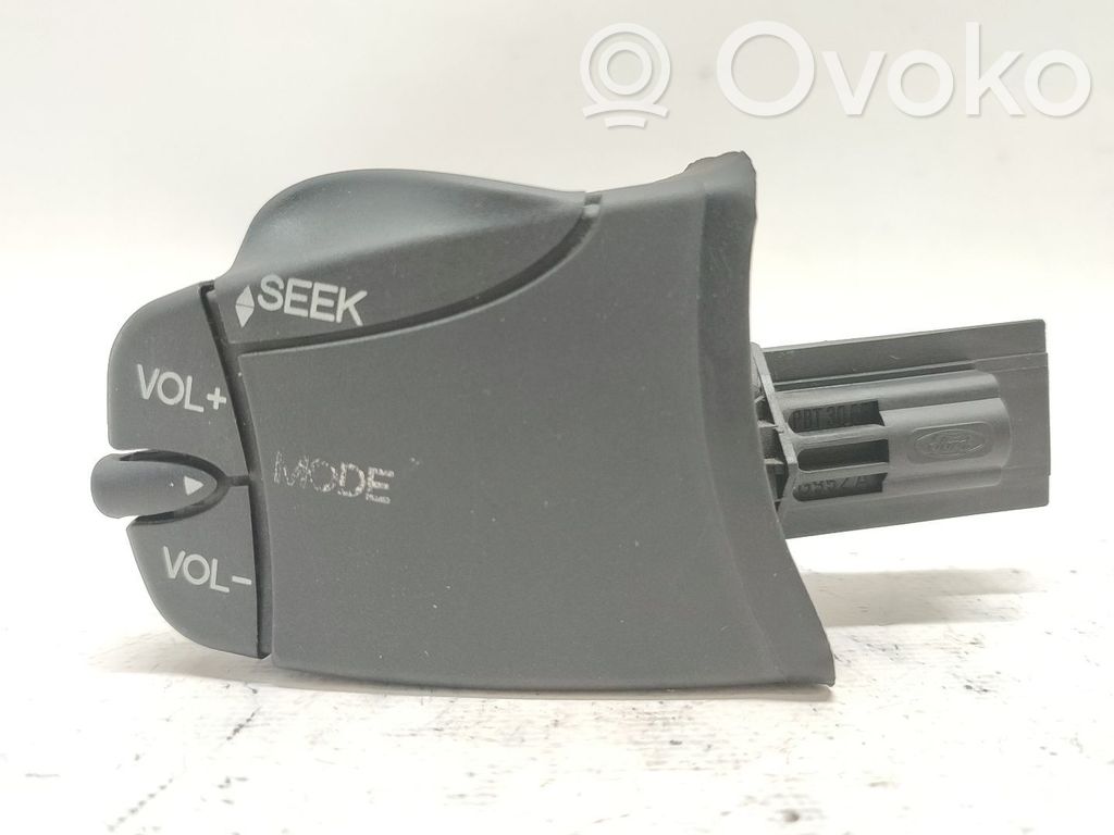 Ford Mondeo Mk III Pulsanti/interruttori sul volante 