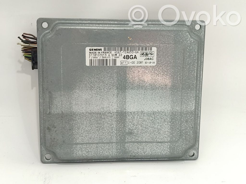Puerta trasera   4S6112A650GA,4S6112A650GA