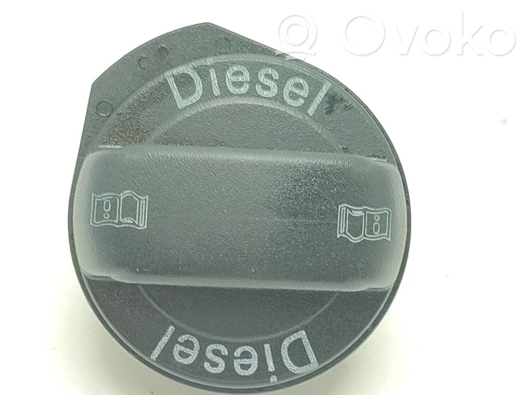 Audi A4 Allroad Verkleidung Tankdeckel Tankklappe 