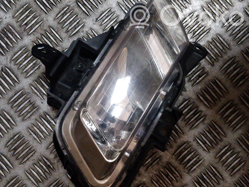Miglas lukturis priekšā   PL02B12546