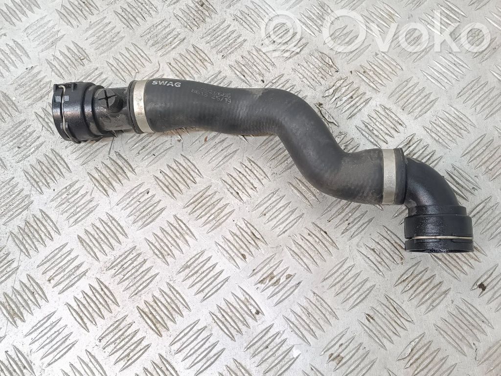 BMW 5 E39 Engine coolant pipe/hose 