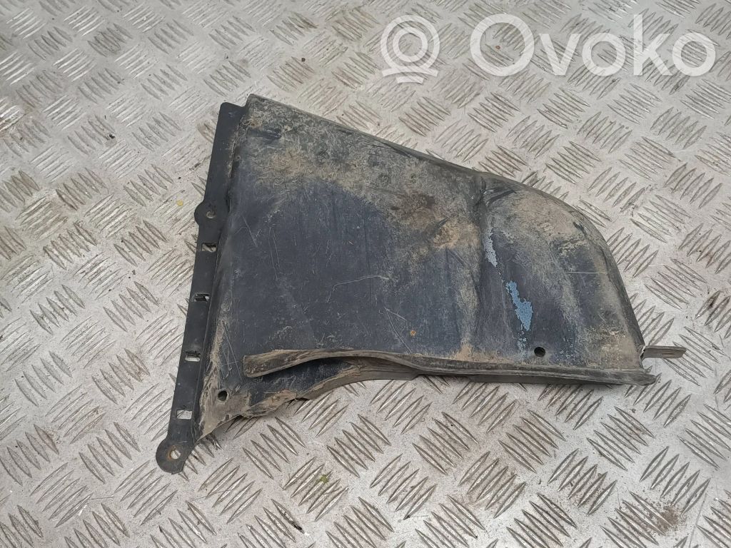 BMW 5 E60 E61 Kita dugno detalė 