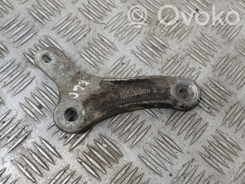 BMW 5 E60 E61 Sway bar bush bracket, front 