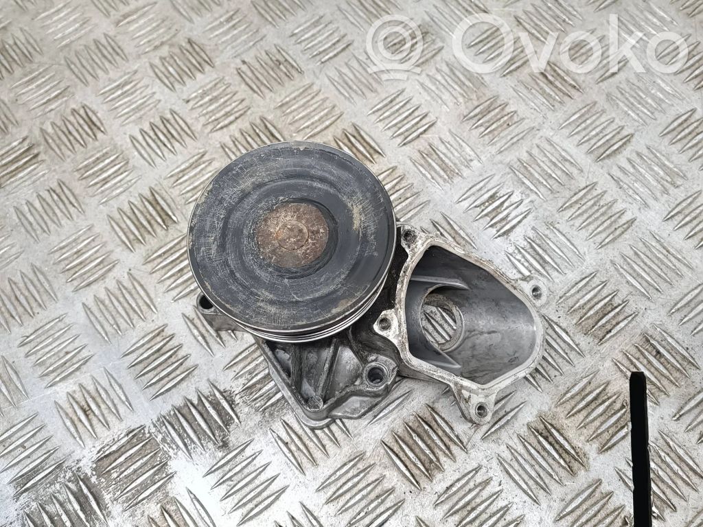 Vandens pompa   7787055