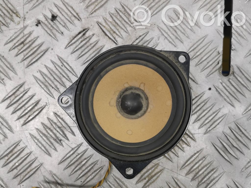 BMW 5 E60 E61 Etuoven kaiutin 