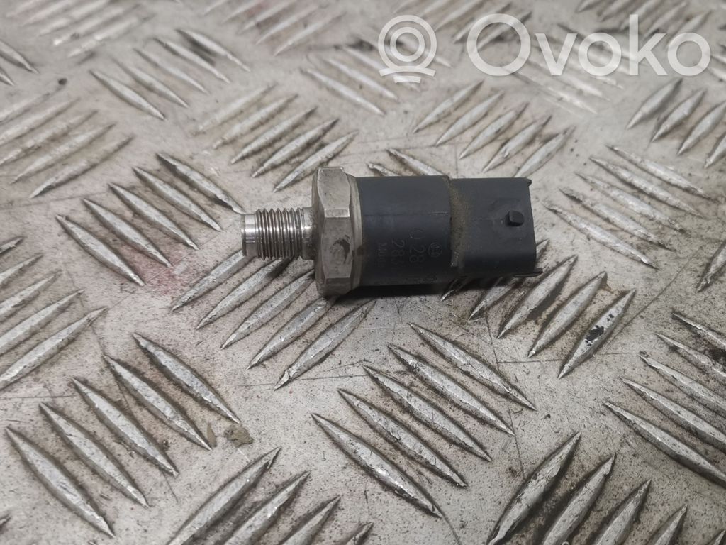 Volvo S80 Tubo principal de alimentación del combustible 