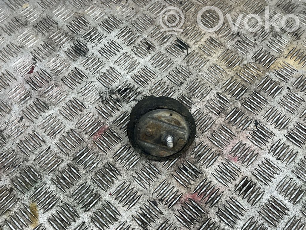 BMW 3 E46 Engine mount bracket 