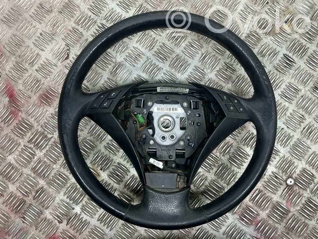 Steering wheel   6938773,116000334211616,22043289