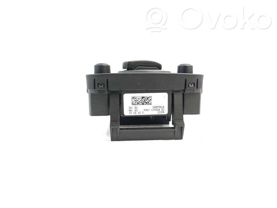 Interrupteur d’éclairage   AV6T13A024