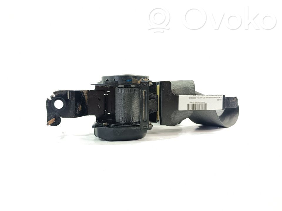 Mitsubishi Montero Cinturón delantero 