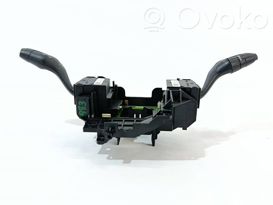 Interruptor de control multifunción   BV6T13N064AH