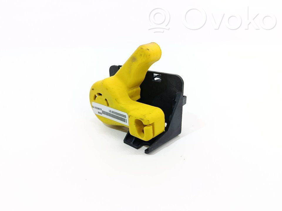 Держатель   BM5116A770