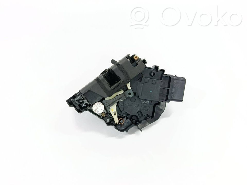 Ford Focus C-MAX Front door lock 