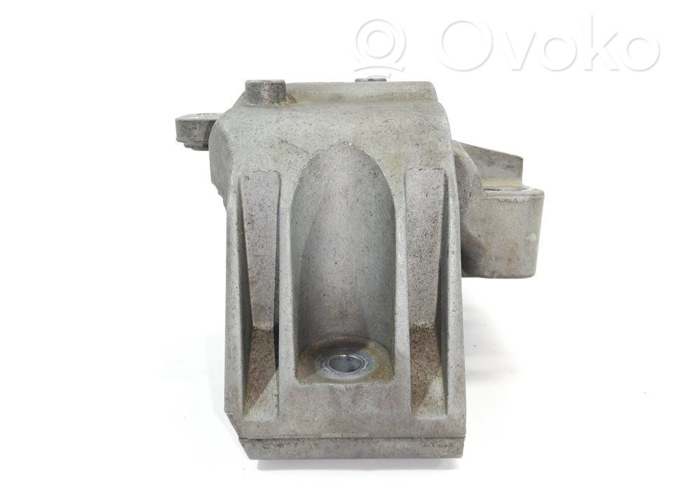 Volkswagen Golf IV Engine mount bracket 