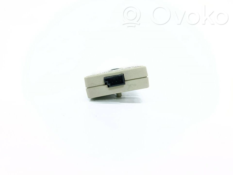 BMW 3 E90 E91 Antenos stiprintuvas 