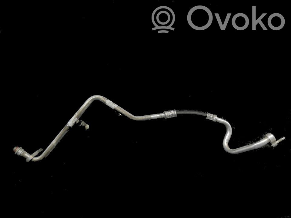 Ford Focus Air conditioning (A/C) pipe/hose 