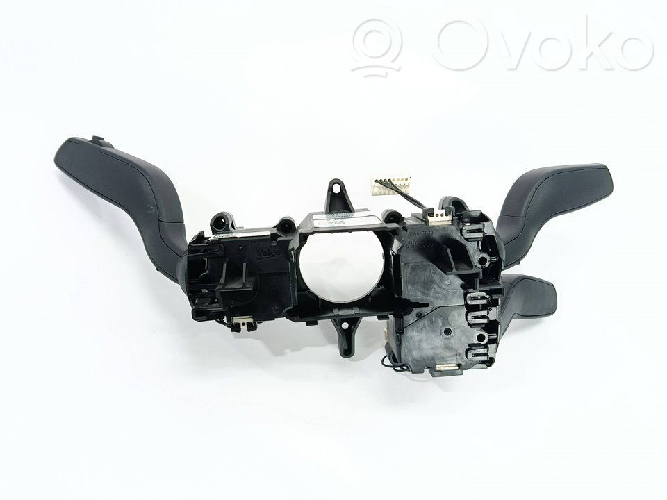 Audi A1 Multifunctional control switch/knob 