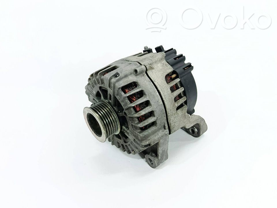 BMW 1 E82 E88 Generator/alternator 