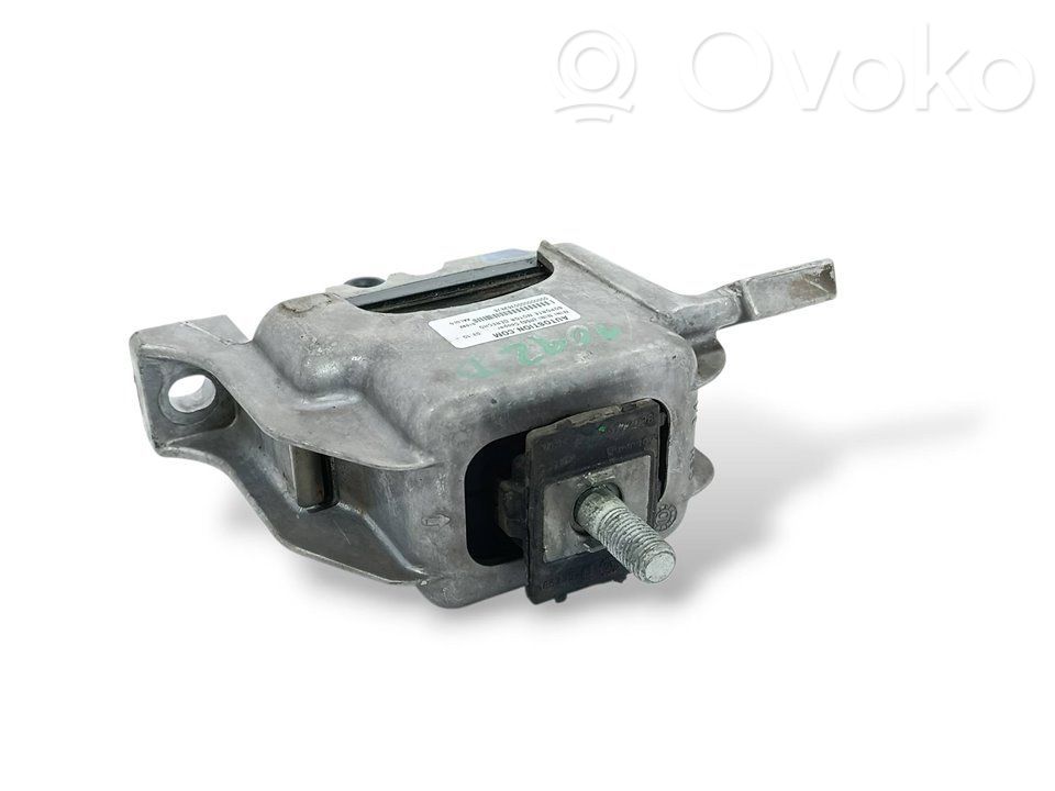 Mini One - Cooper Coupe R56 Engine mount bracket 