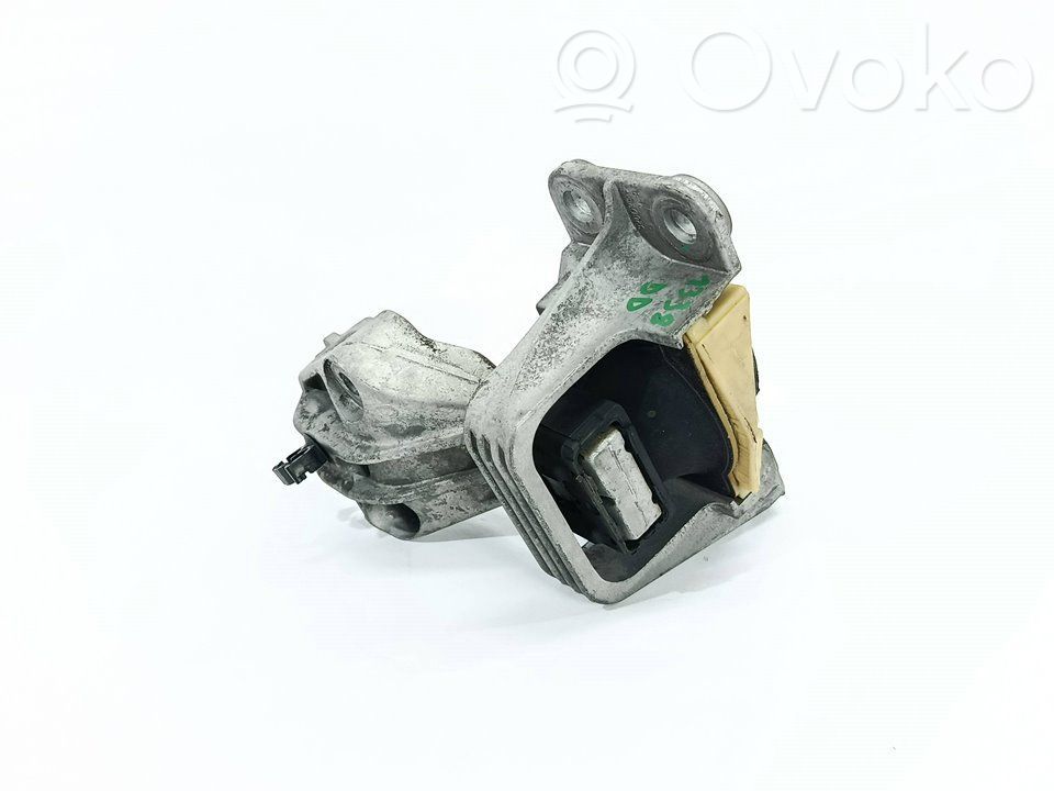 Renault Megane III Engine mount bracket 
