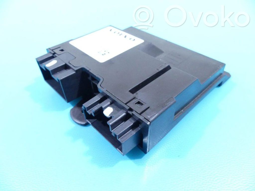Volvo S90, V90 Central body control module 