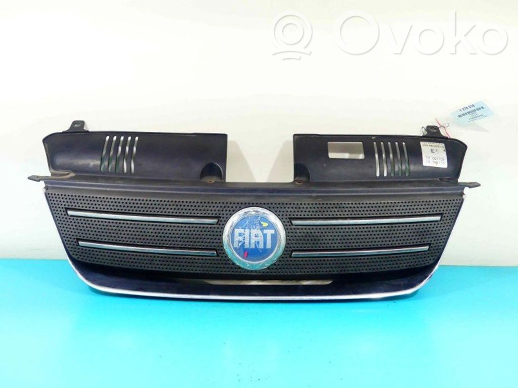 Fiat Idea Etupuskurin ylempi jäähdytinsäleikkö 