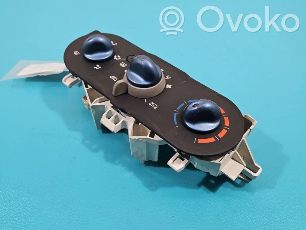 Renault Twingo II Climate control/heater control trim 
