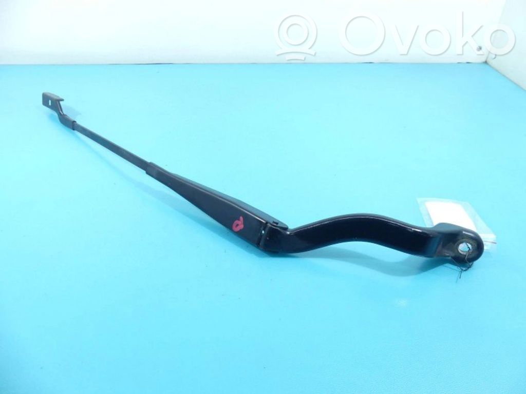 Ford Galaxy Front wiper blade arm 