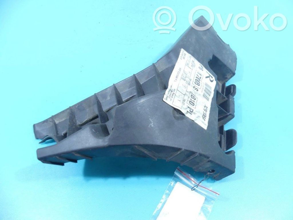 Renault Clio III Galinis laikiklis bamperio 