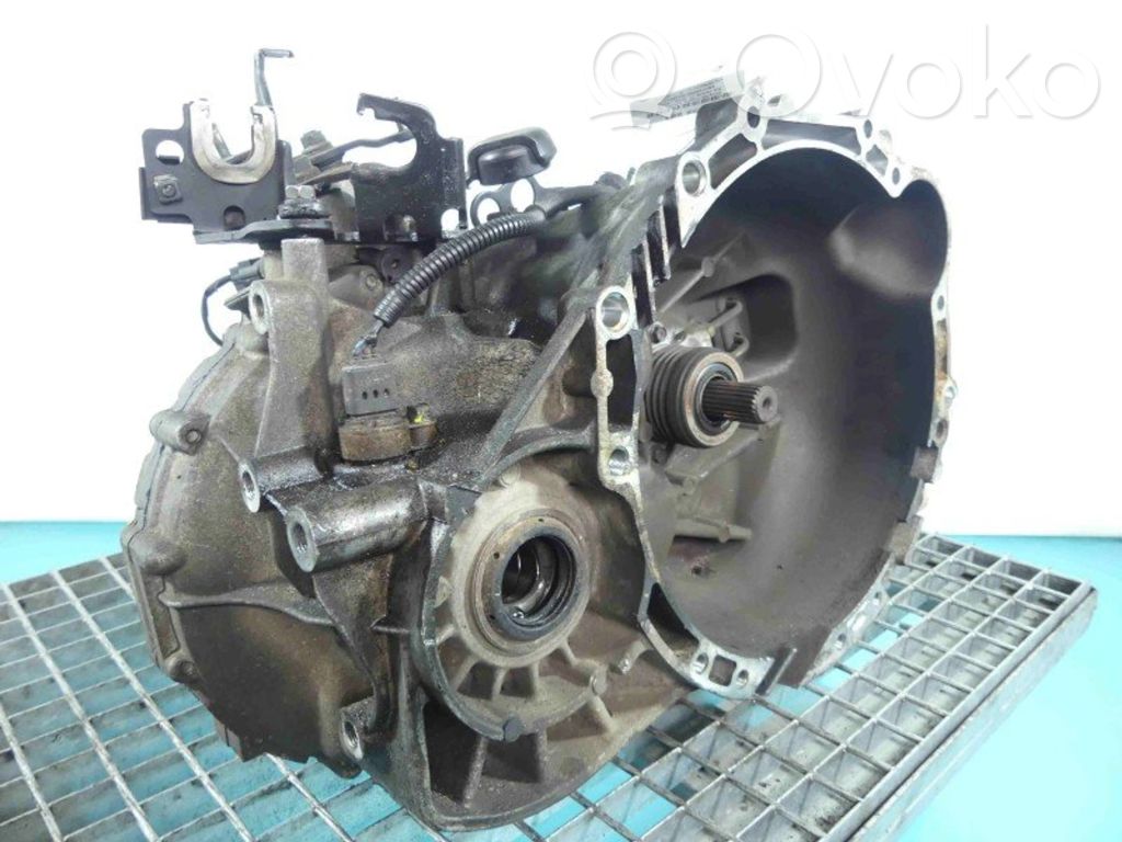 KIA Carens II Manualna 5-biegowa skrzynia biegów 
