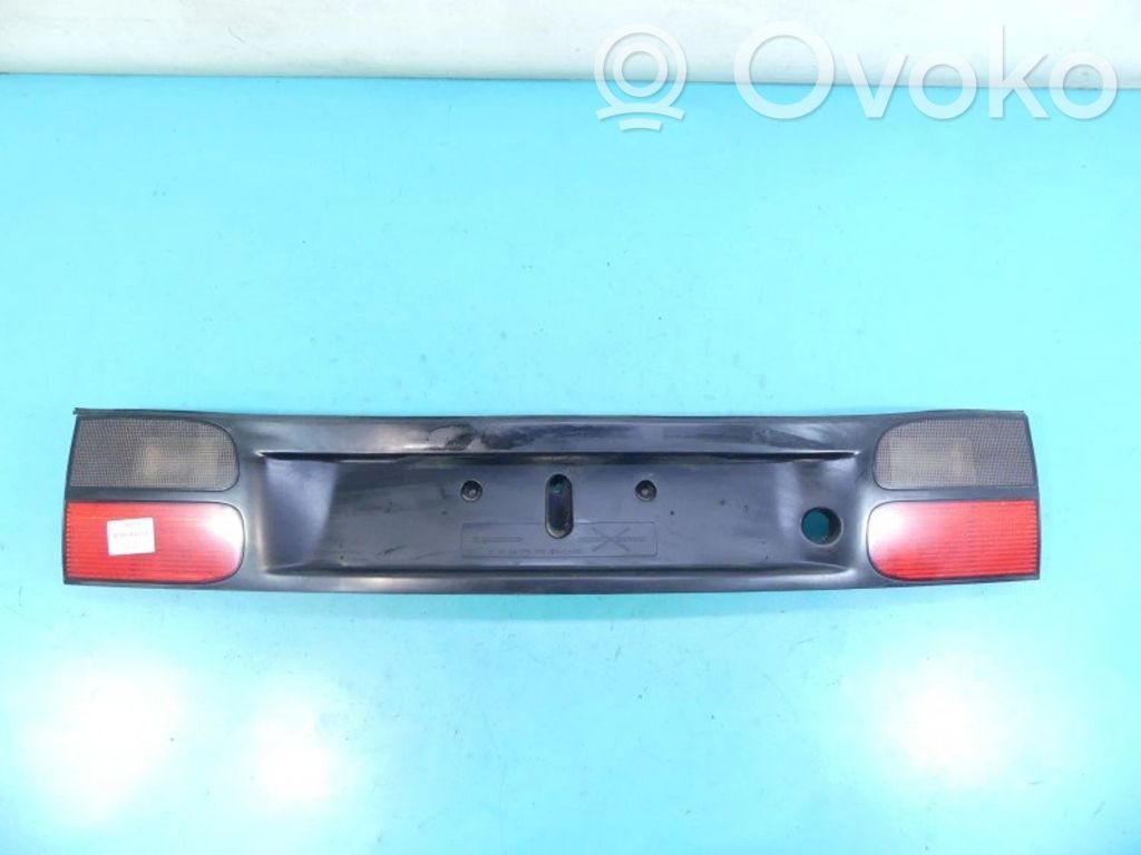 Renault Laguna I Trunk door license plate light bar 