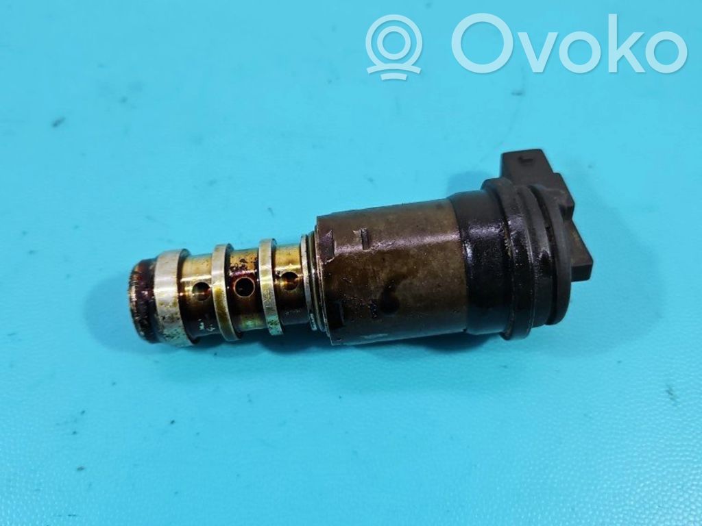 BMW 1 E81 E87 Camshaft position sensor 