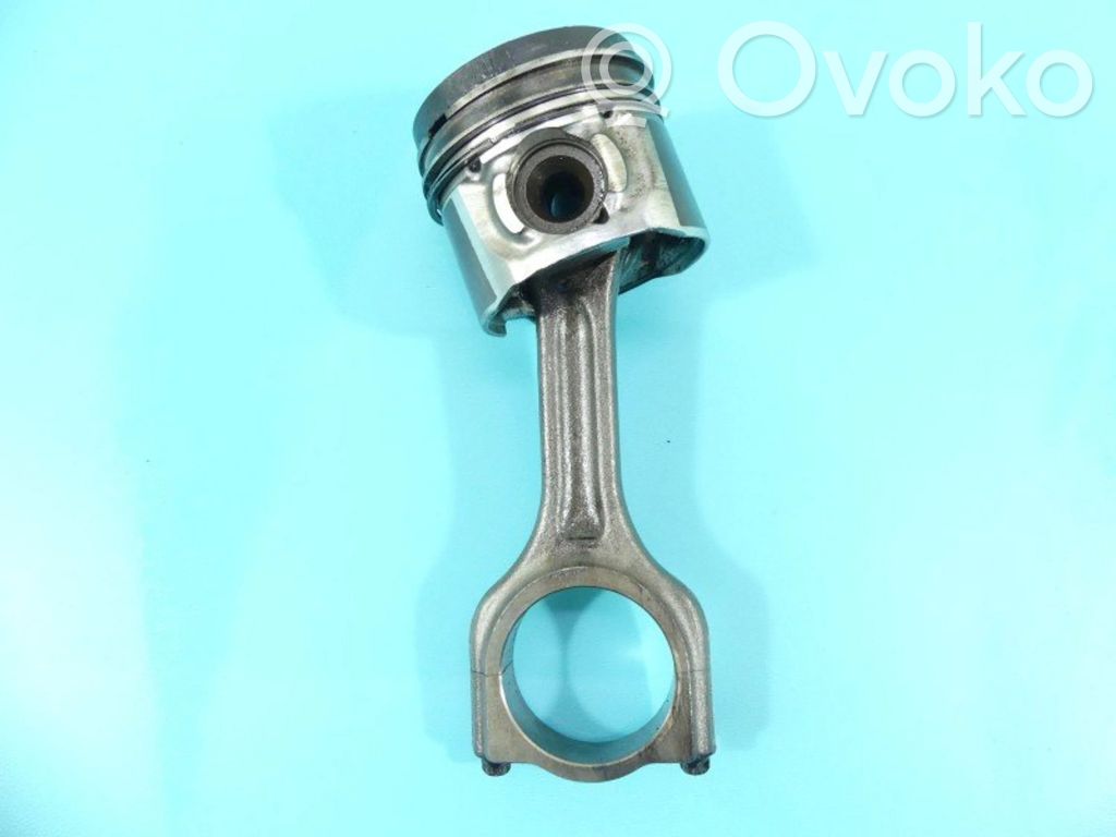 Ford C-MAX II Piston 