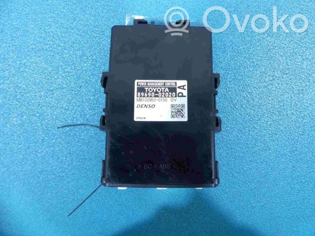 Toyota Corolla E140 E150 Central body control module 