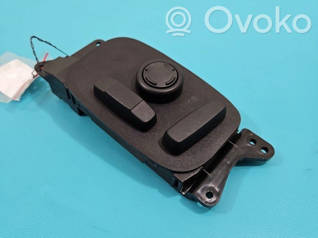 Land Rover Discovery Sport Seat control switch 
