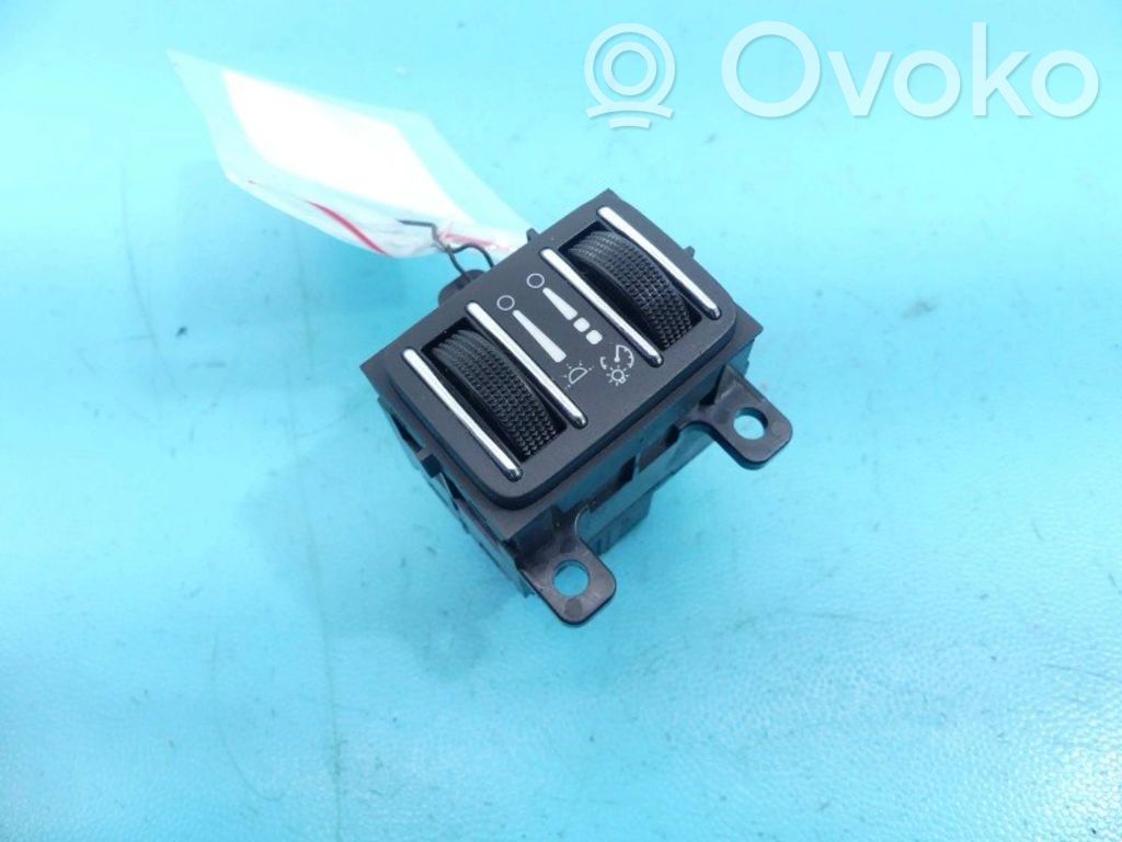 Light switch   04602892AC,IMPRK1057580