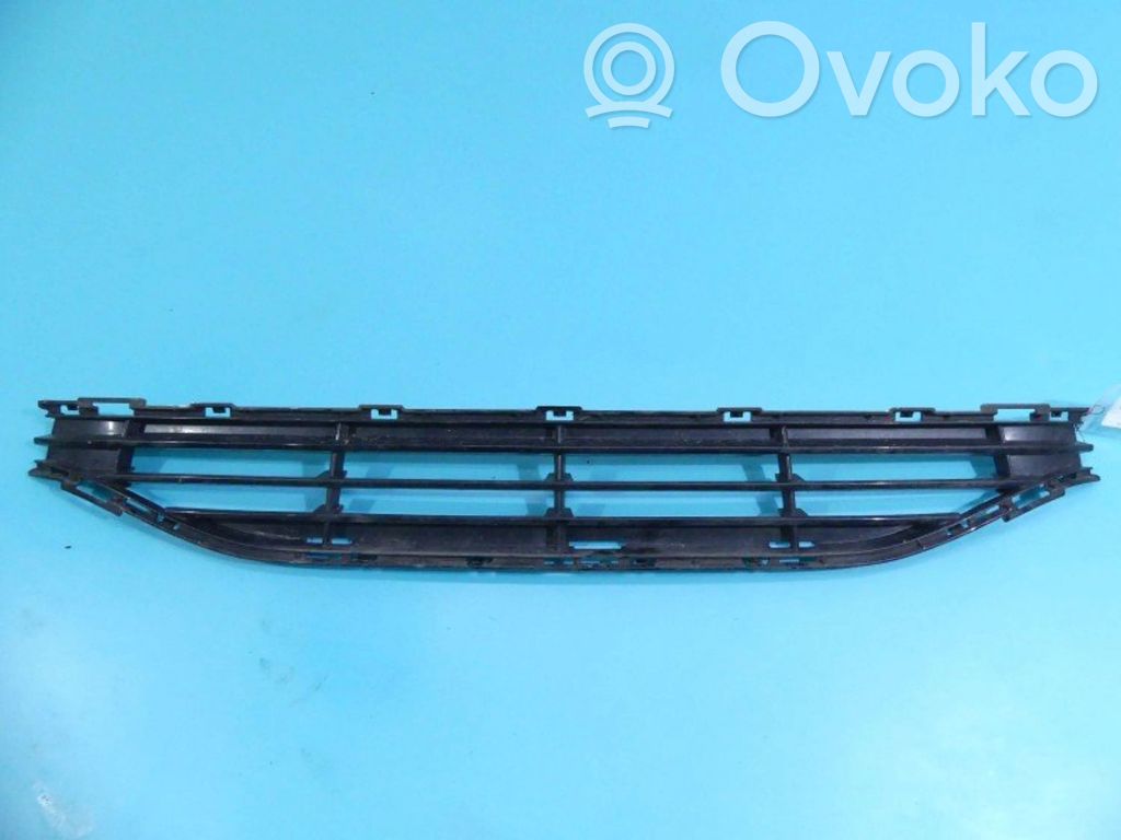 Volvo V40 Maskownica / Grill / Atrapa górna chłodnicy 