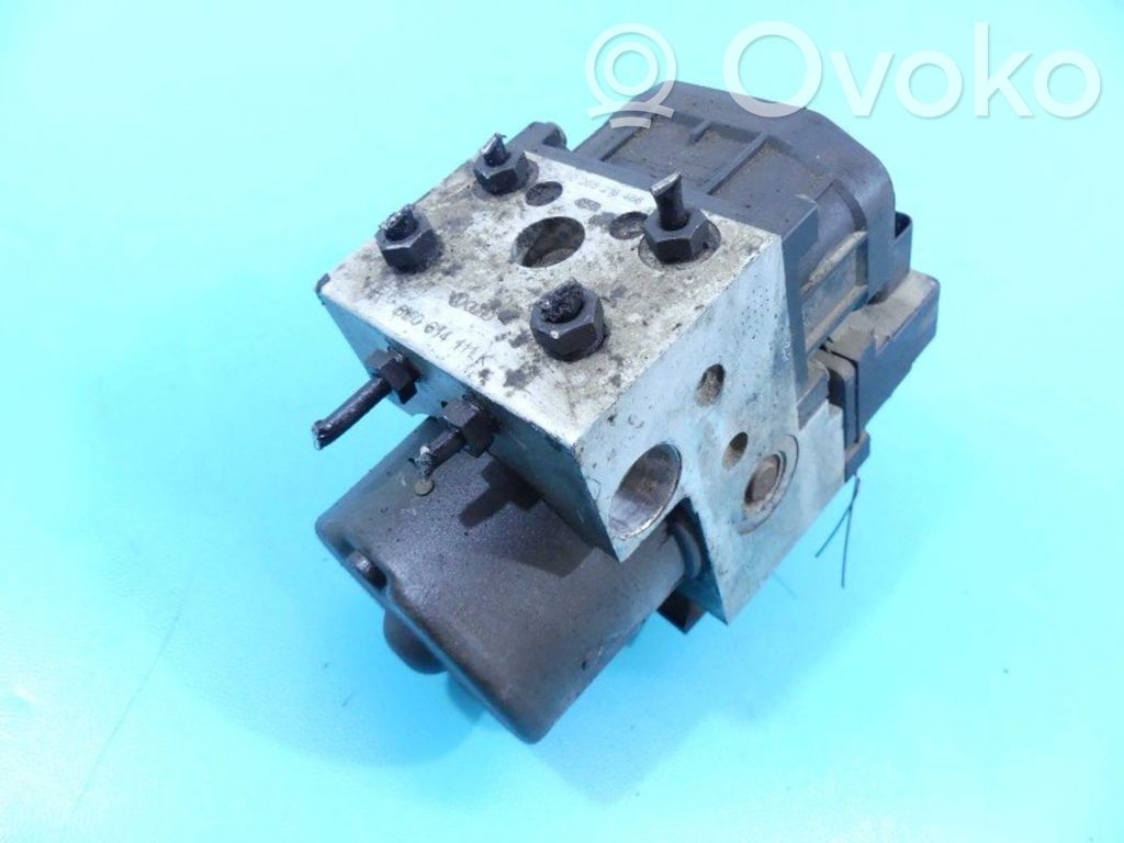 Volkswagen PASSAT B5.5 ABS bloks 