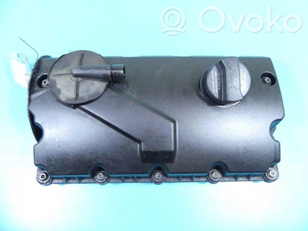 Volkswagen PASSAT B5.5 Rocker cam cover 