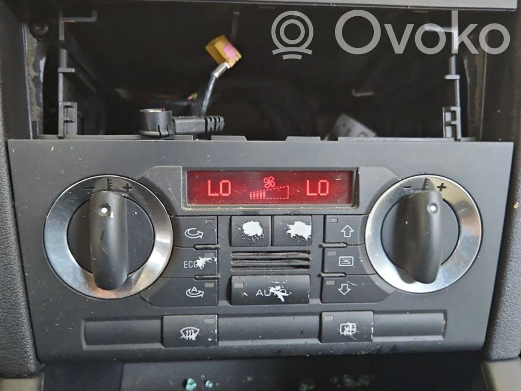 Audi A3 S3 8P Climate control/heater control trim 