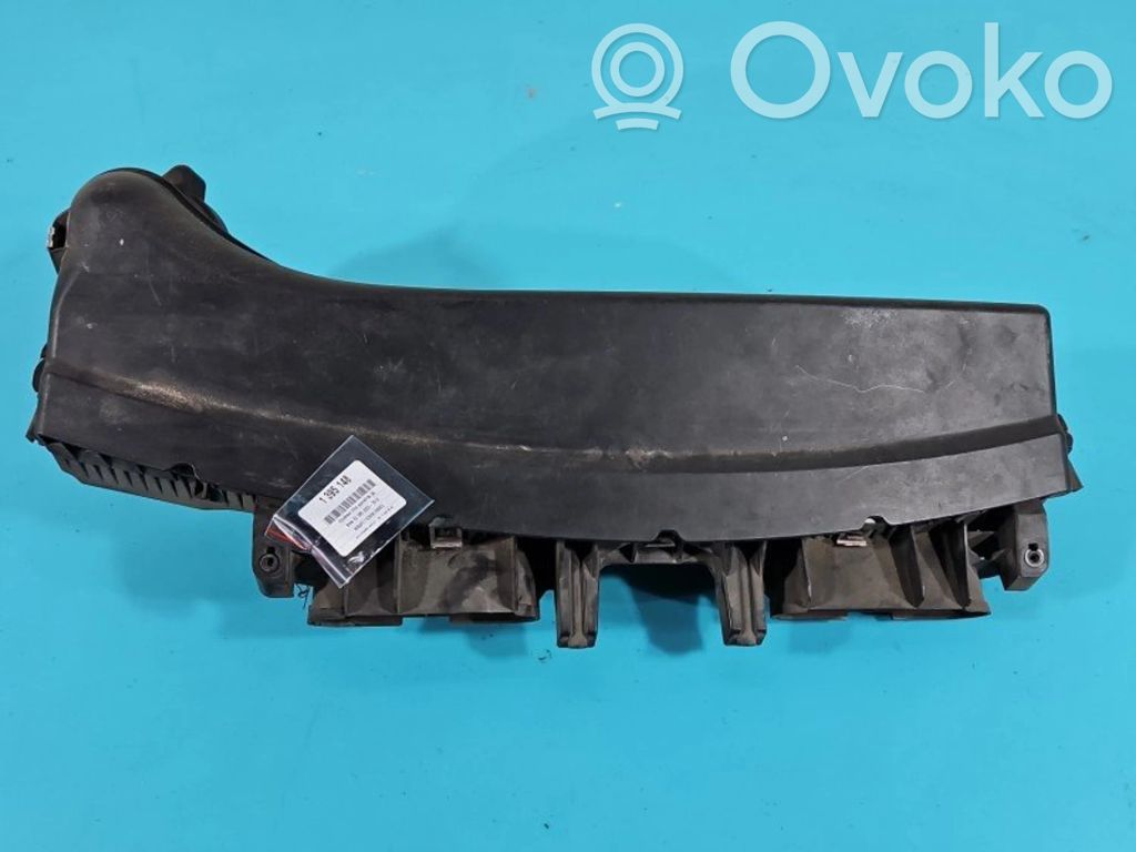 BMW X3 E83 Air filter box 