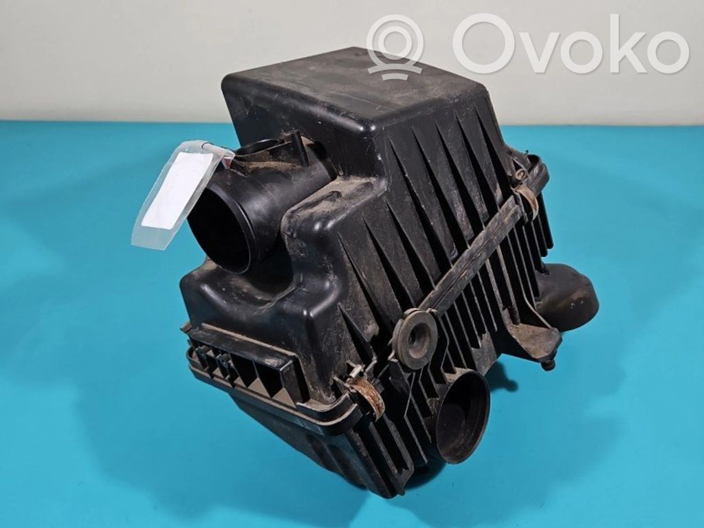 Mazda CX-7 Air filter box 