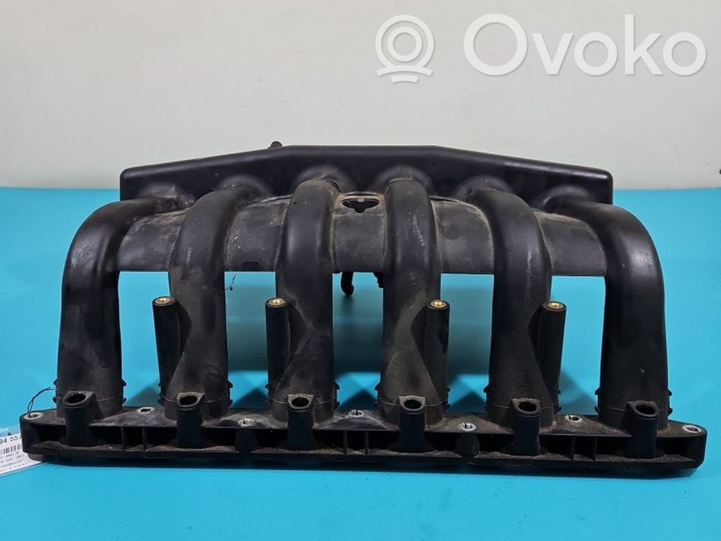 BMW 5 E39 Intake manifold 