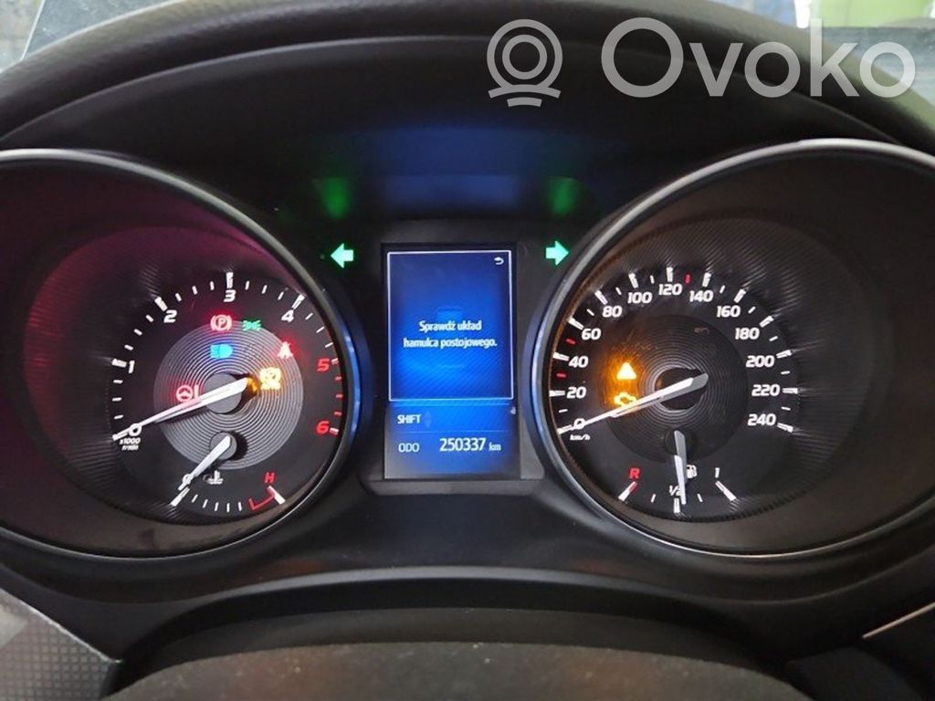 Toyota Avensis T270 Licznik / Prędkościomierz 