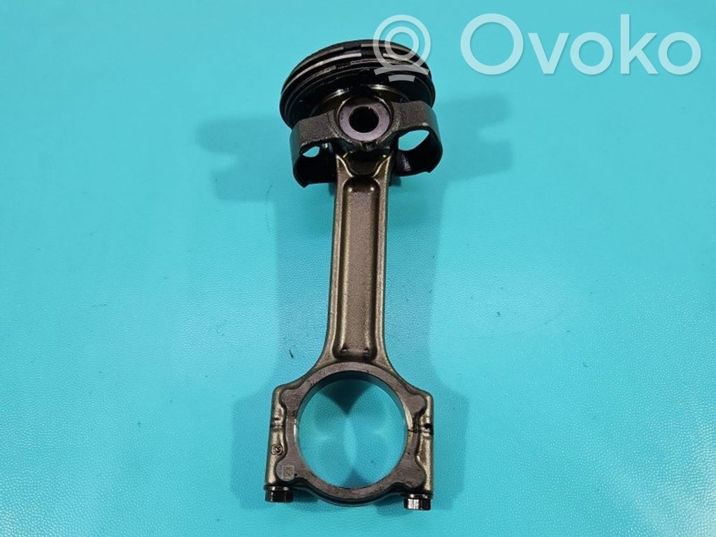 Renault Megane IV Piston 