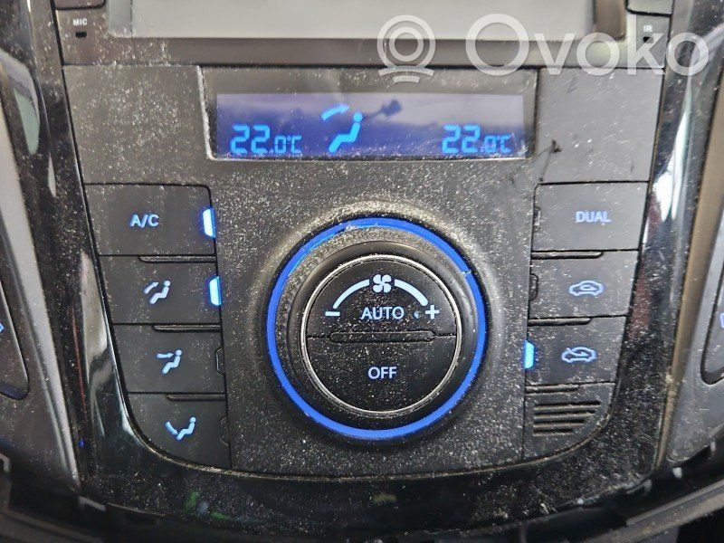 Hyundai i40 Console centrale, commande chauffage/clim 