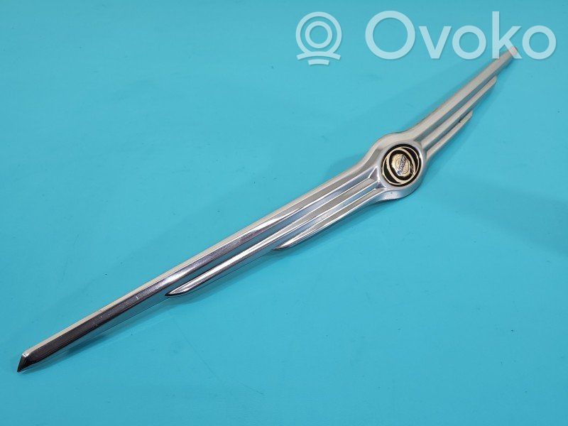 Chrysler Voyager Maskownica / Grill / Atrapa górna chłodnicy 